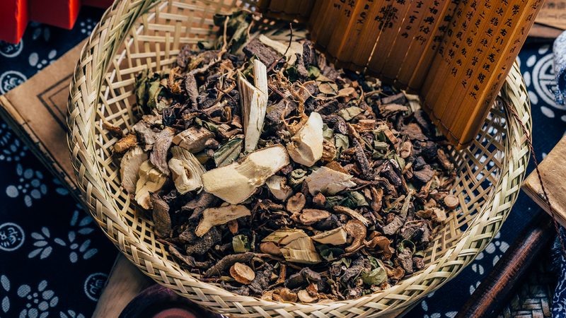 足浴中药配方：如何甄别道地药材，守护健康之道**