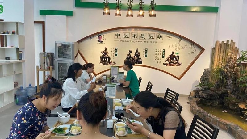 艾灸养生馆加盟为何亏损？揭秘三大亏损原因